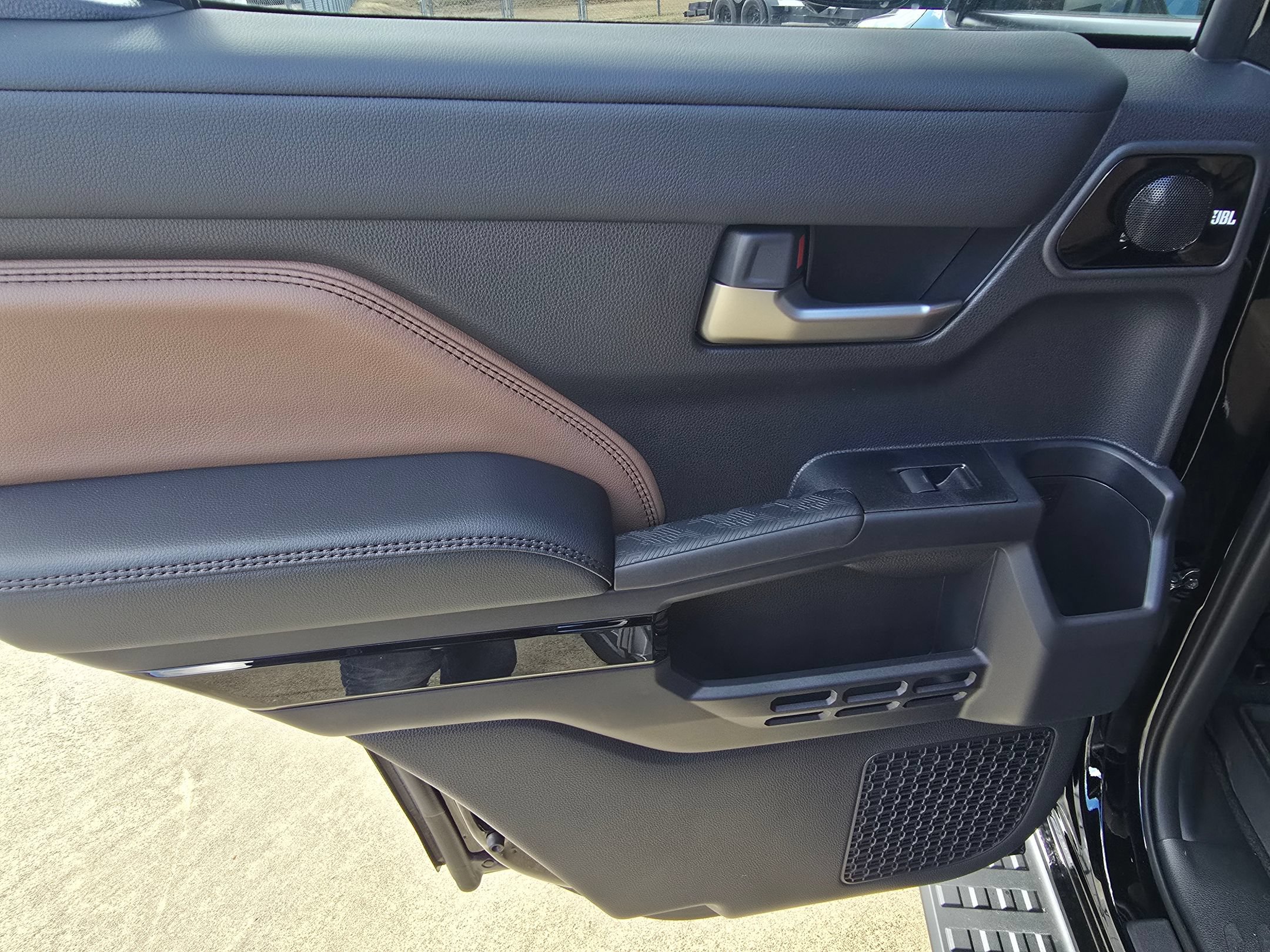 Used 2026 Toyota 4Runner Limited AWD/4WD image 29