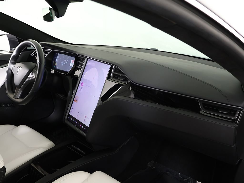 Used 2019 Tesla Model S 100D image 30