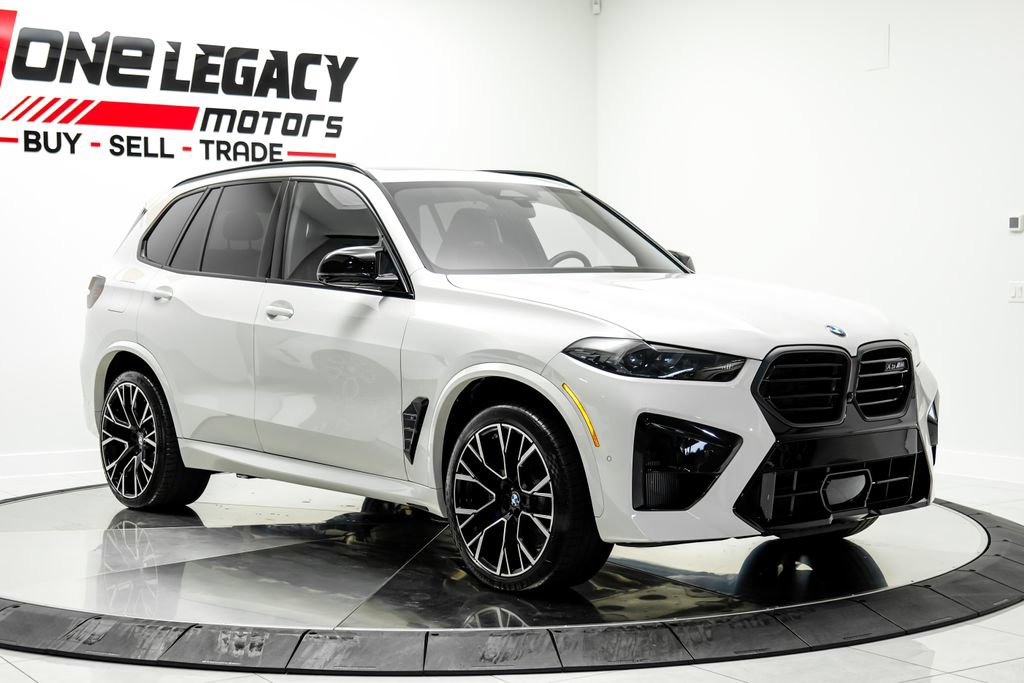 Used 2025 BMW X5 M Competition w/ Executive Package AWD/4WD image 3