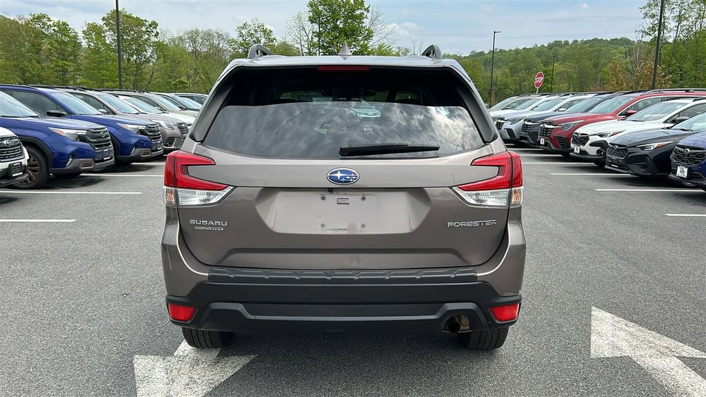 Certified 2023 Subaru Forester Premium AWD/4WD image 5