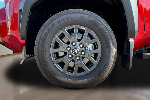 Used 2025 Toyota 4Runner SR5 AWD/4WD image 29