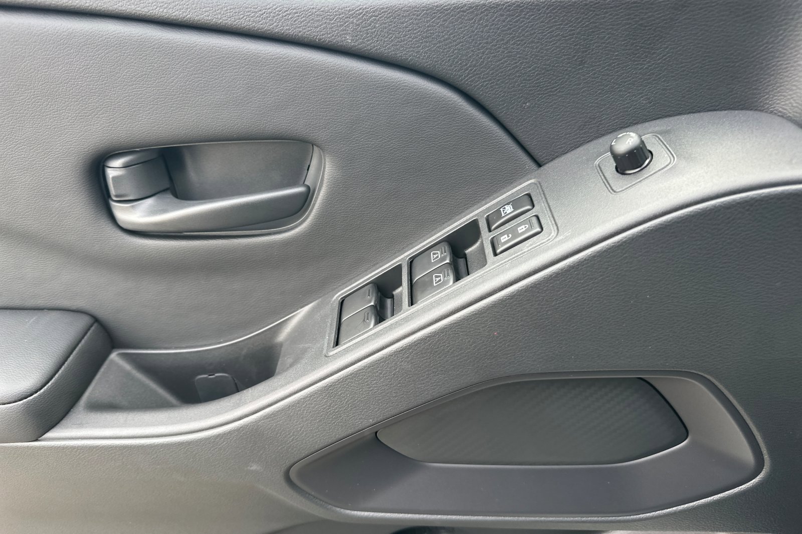 New 2026 Nissan Frontier SV w/ SV Convenience Package image 11