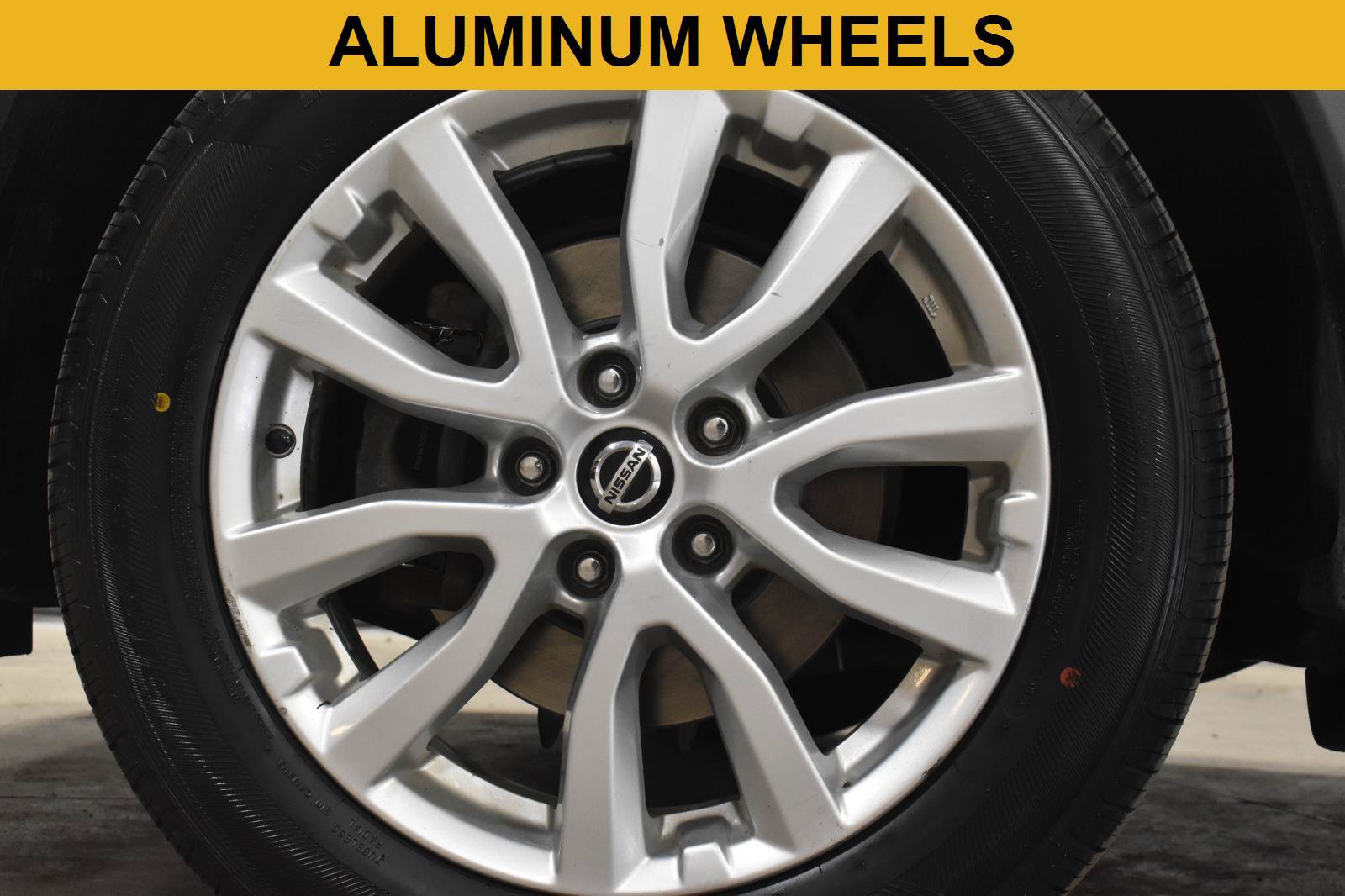 Used 2020 Nissan Rogue Sport SV w/ Technology Package FWD image 4