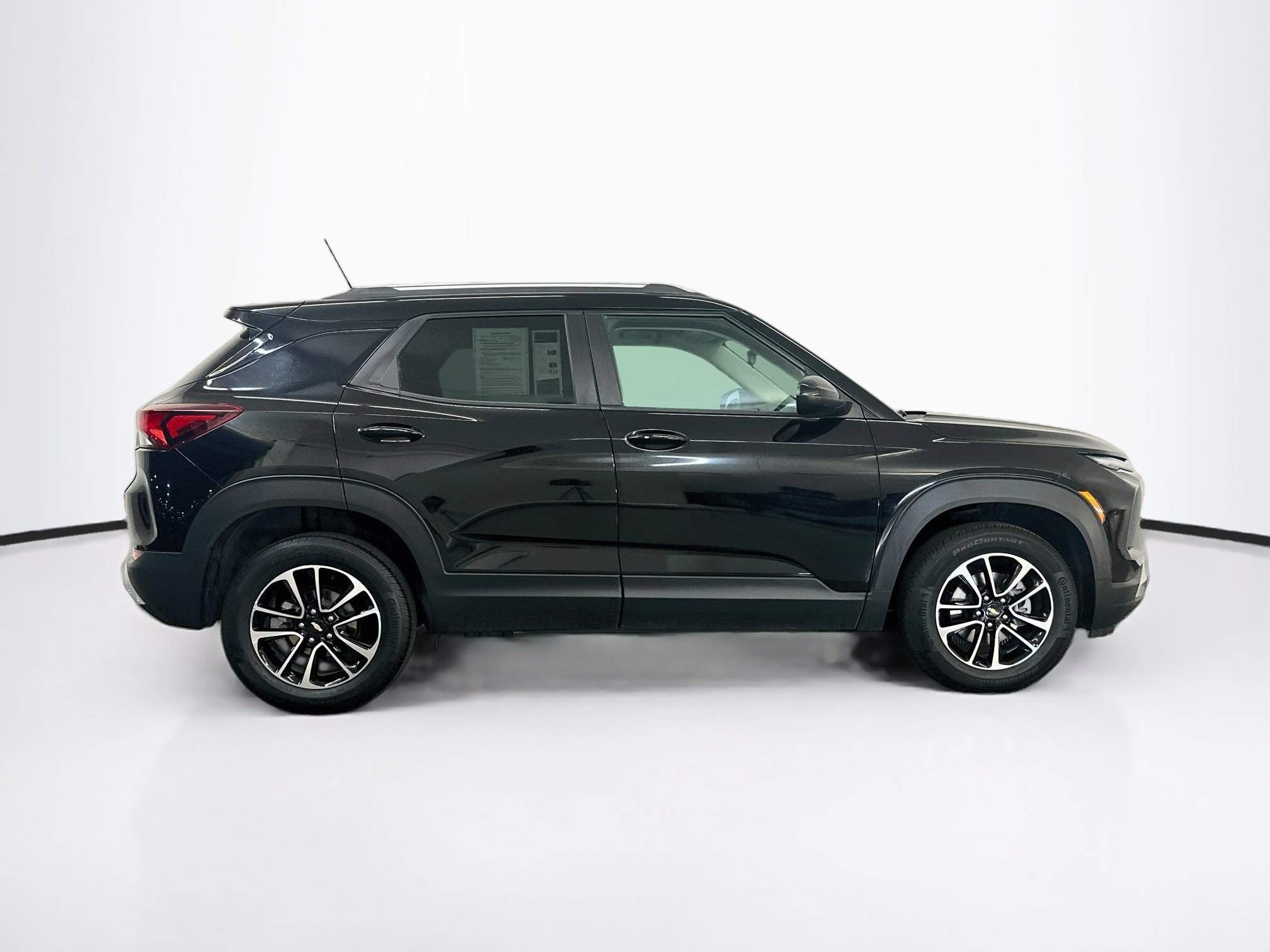 Used 2025 Chevrolet TrailBlazer LT AWD/4WD image 10