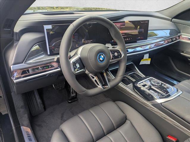 New 2026 BMW 750e xDrive image 3