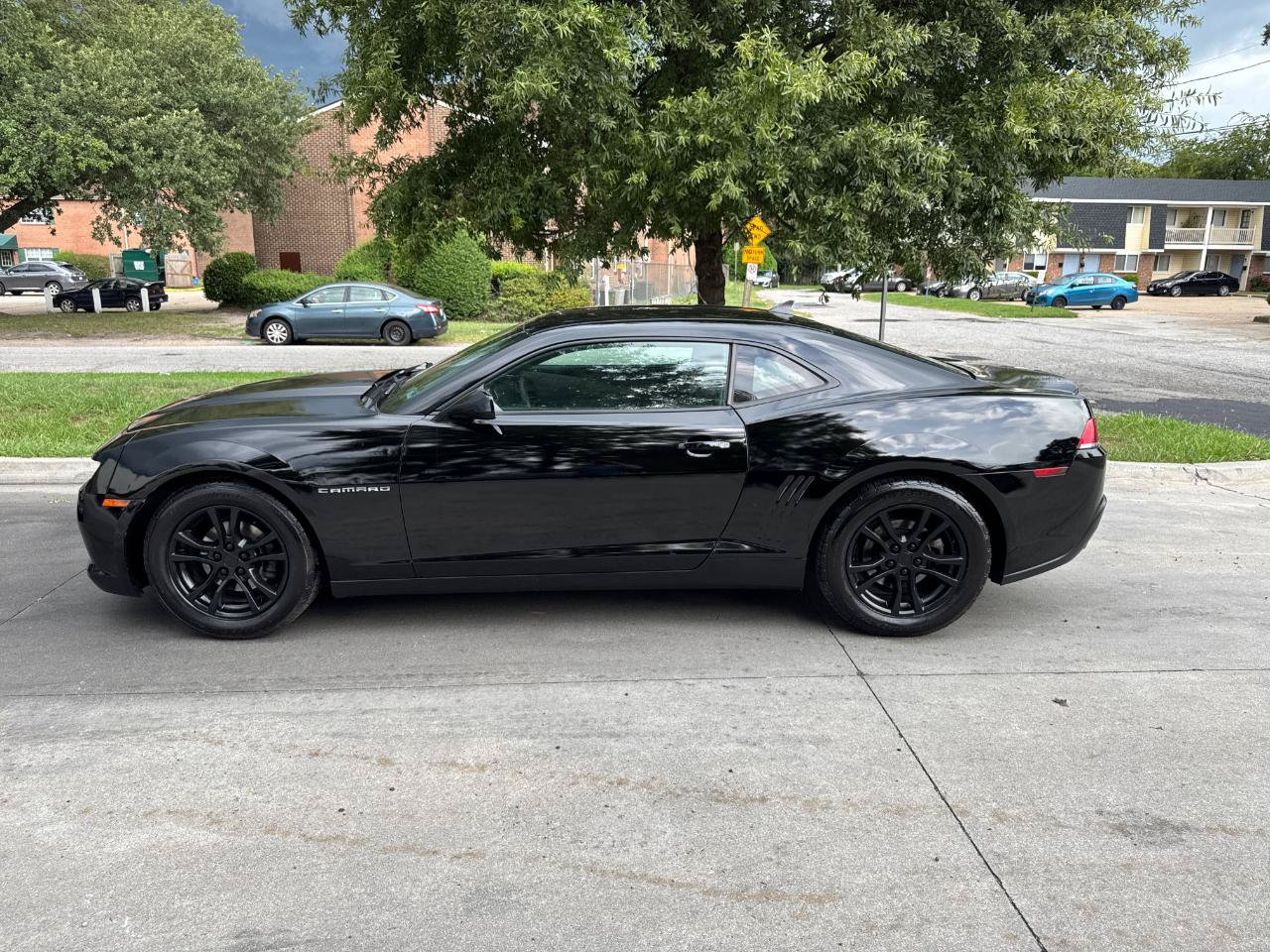 Used 2015 Chevrolet Camaro LS RWD image 3