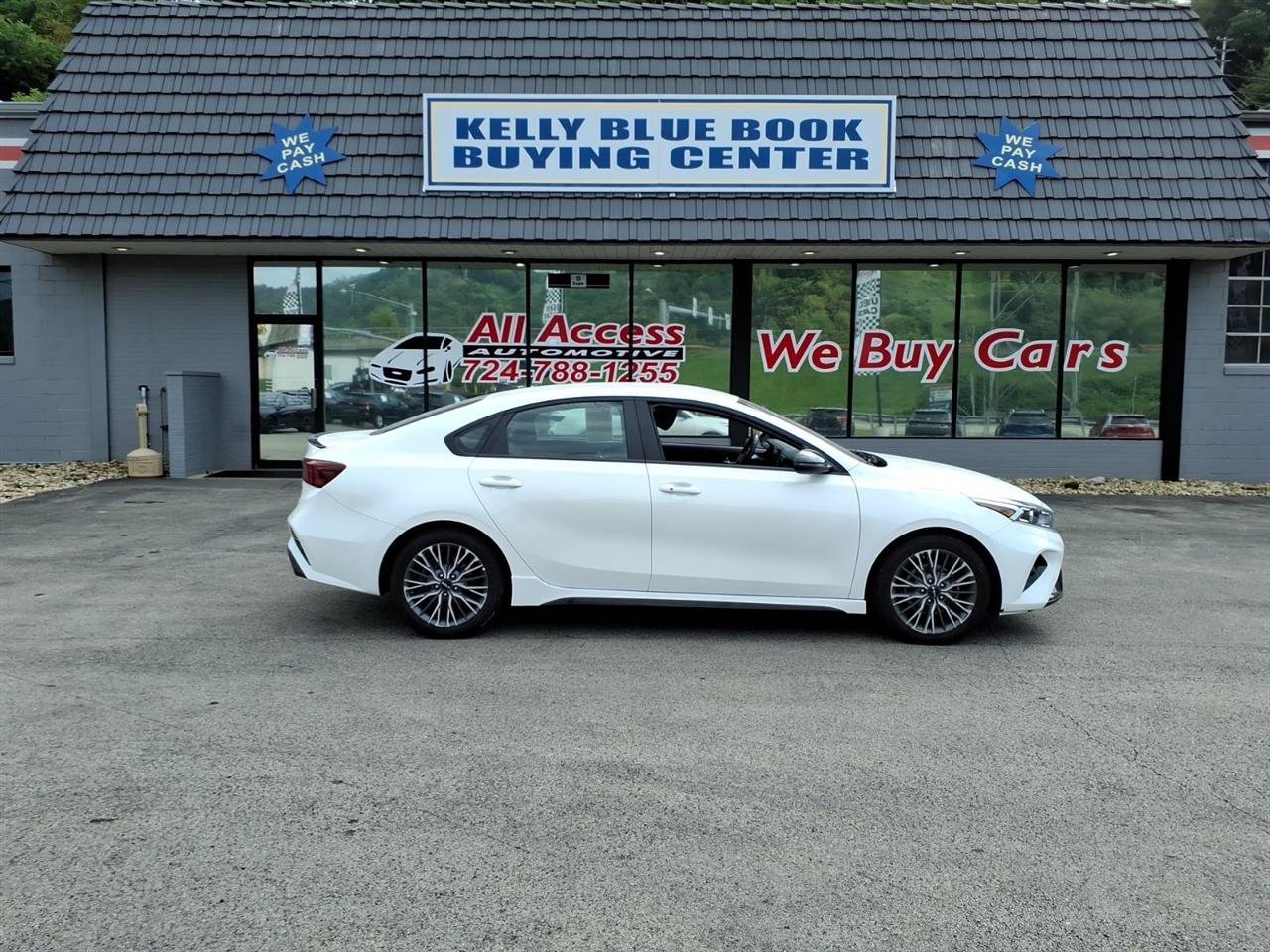 Used 2023 Kia Forte GT-Line w/ GT-Line Technology Package FWD image 1