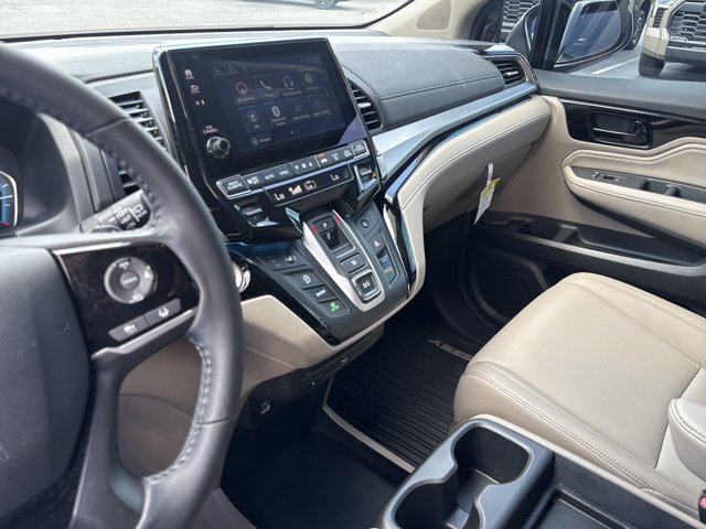 Used 2024 Honda Odyssey Touring image 15