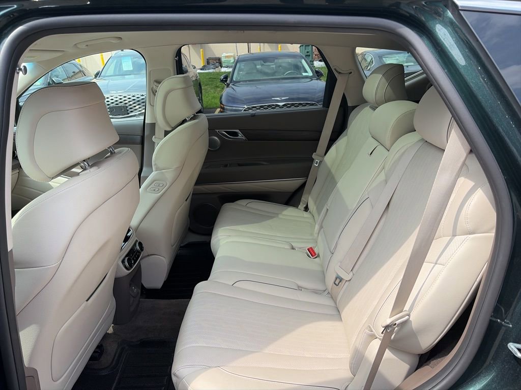 Certified 2022 Genesis GV80 2.5T w/ Prestige Package 04 AWD/4WD image 19