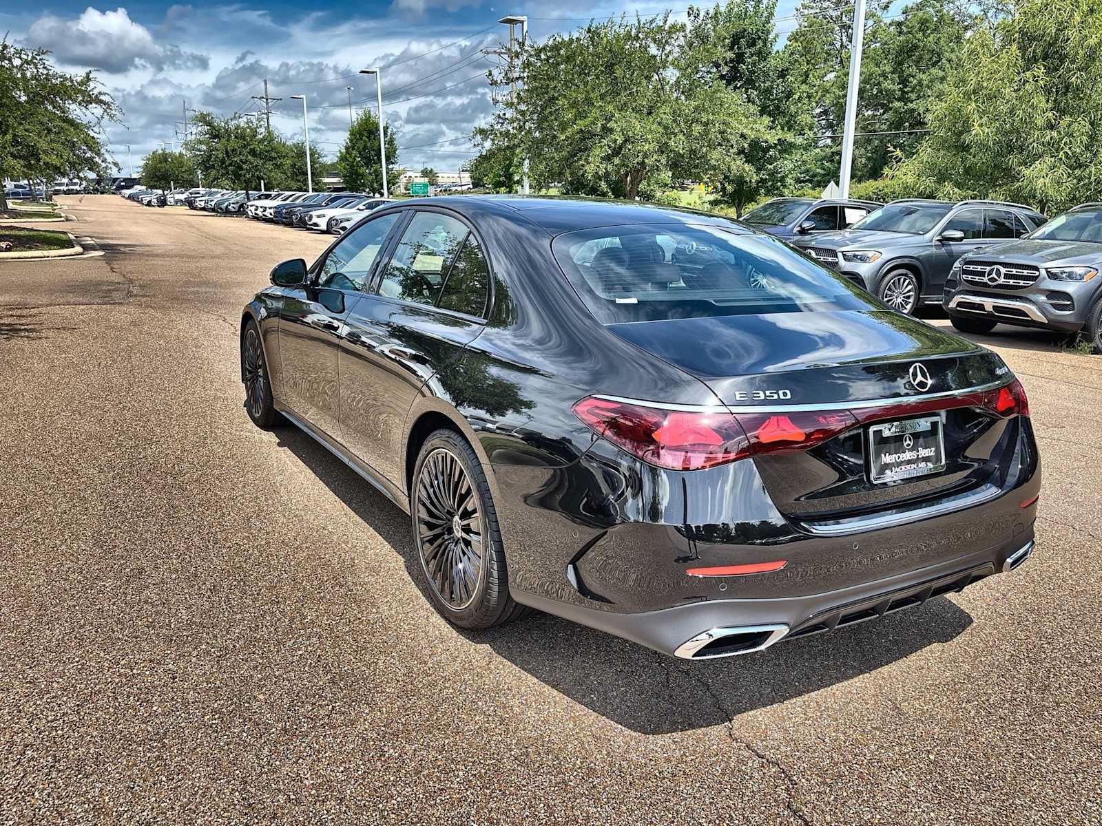 New 2026 Mercedes-Benz E 350 4MATIC Sedan image 6