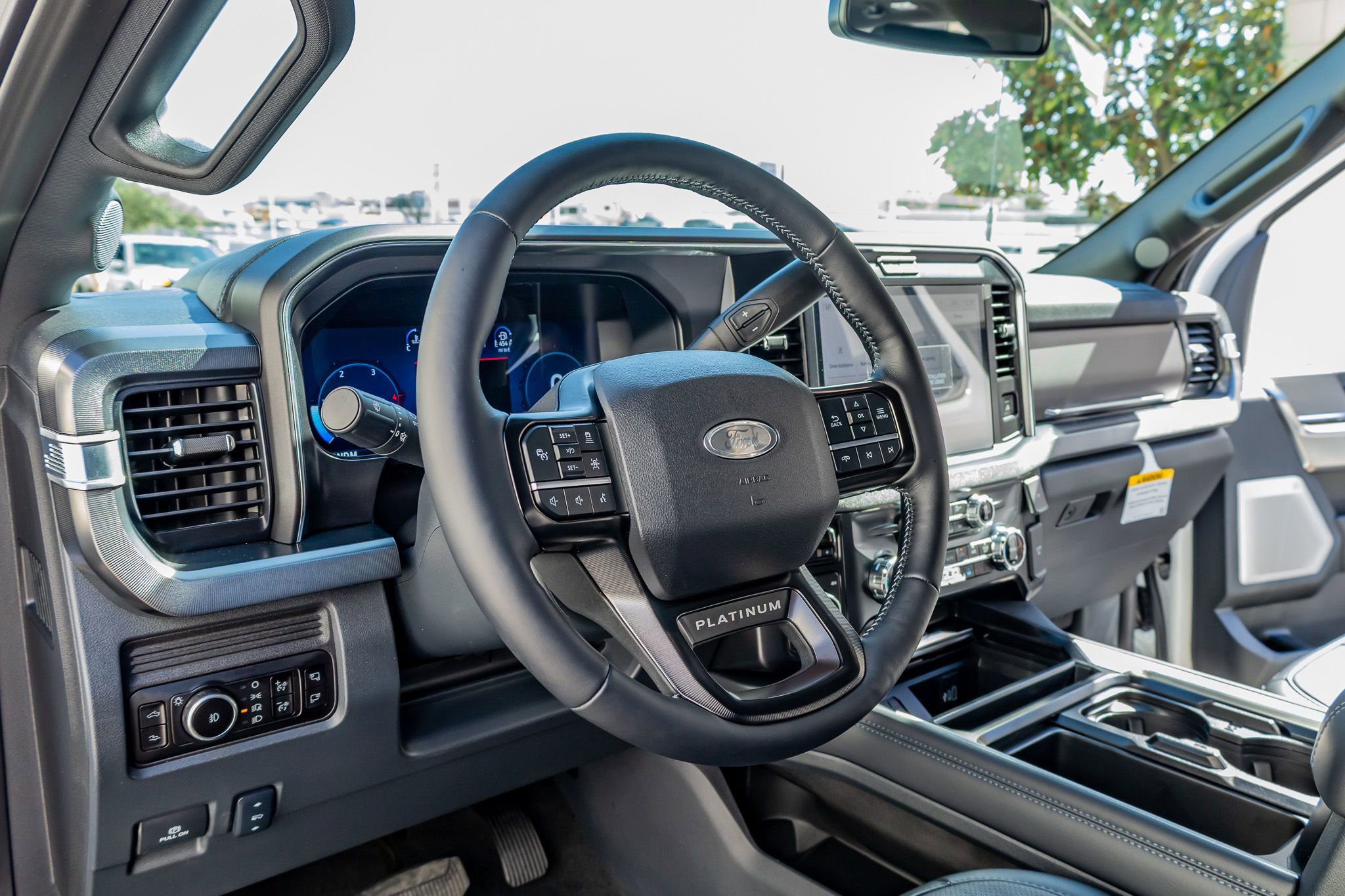 Used 2026 Ford F450 Platinum w/ FX4 Off-Road Package image 17