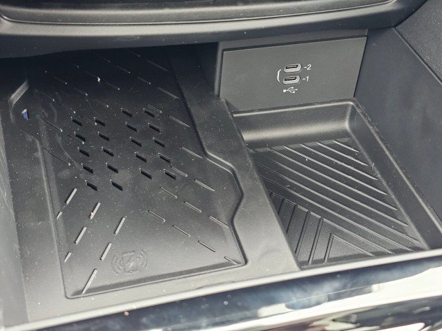 New 2026 Chrysler Pacifica Limited FWD image 38