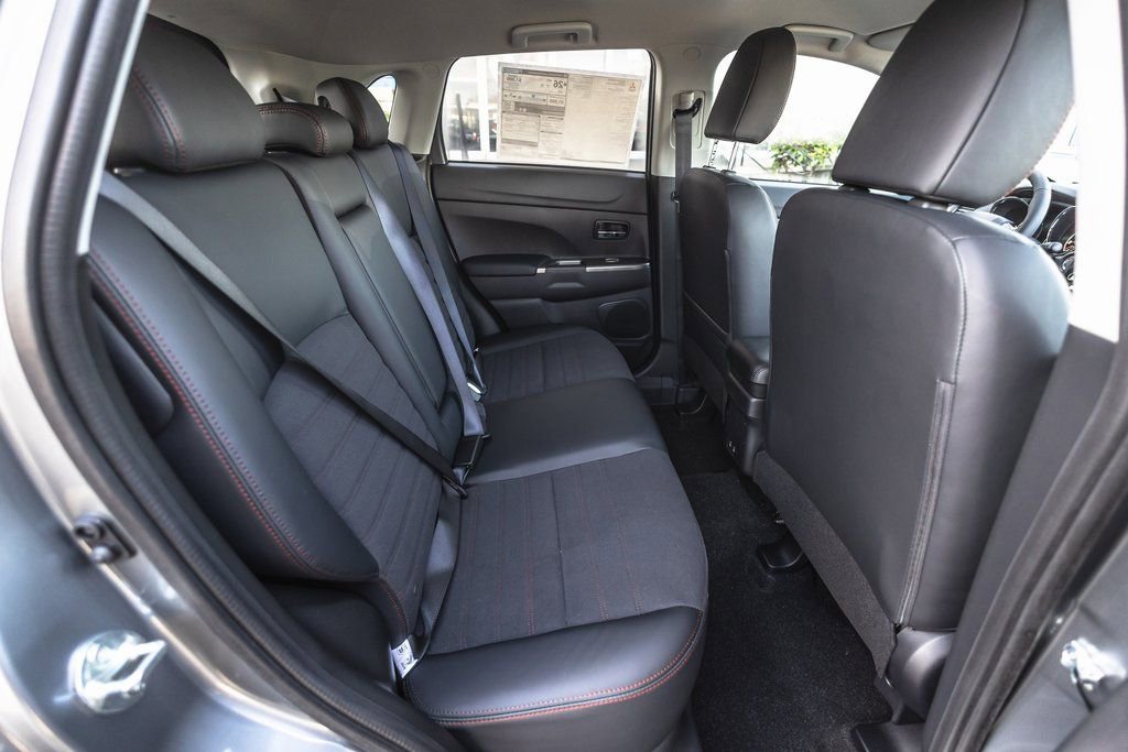 New 2026 Mitsubishi Outlander Sport SE AWD/4WD image 31