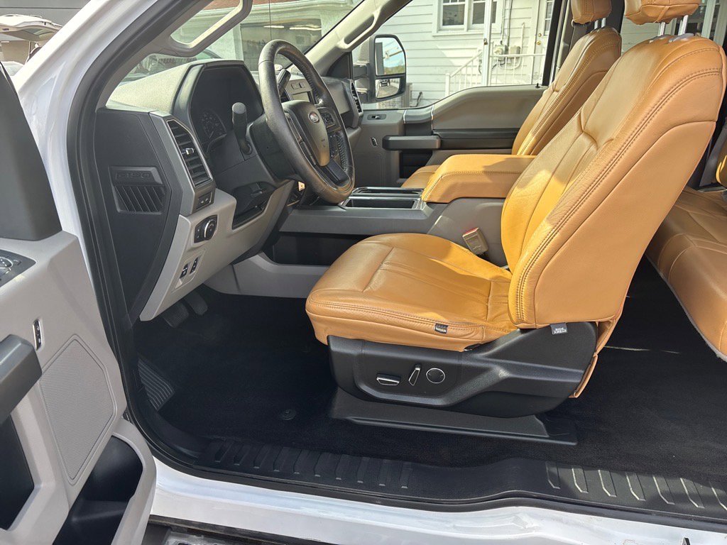 Used 2018 Ford F150 XLT w/ Equipment Group 302A Luxury image 16