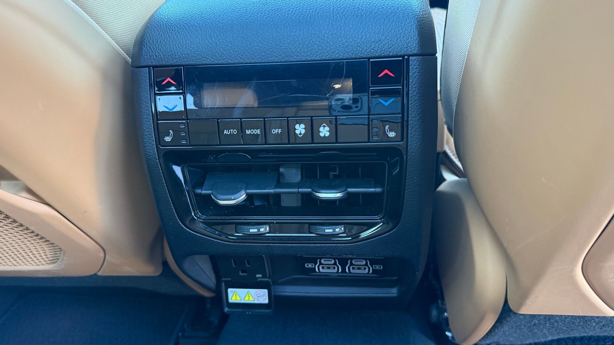 Used 2022 Jeep Grand Cherokee Summit image 21