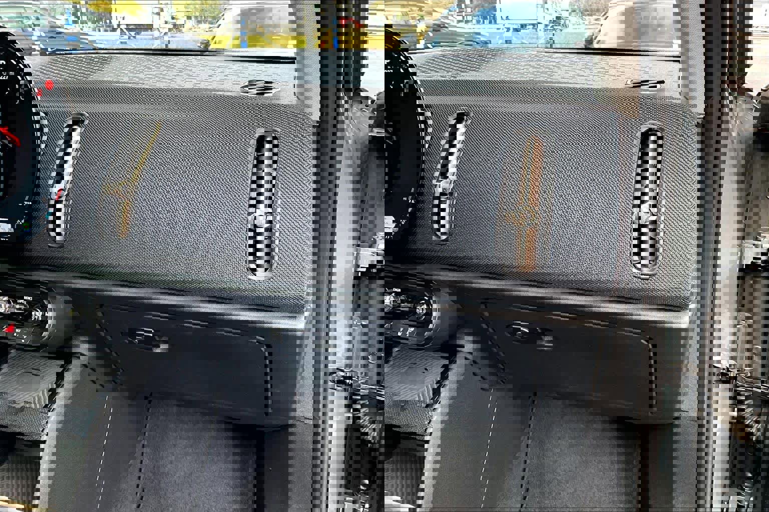 Used 2025 MINI Cooper Countryman S w/ Comfort Package Max image 21