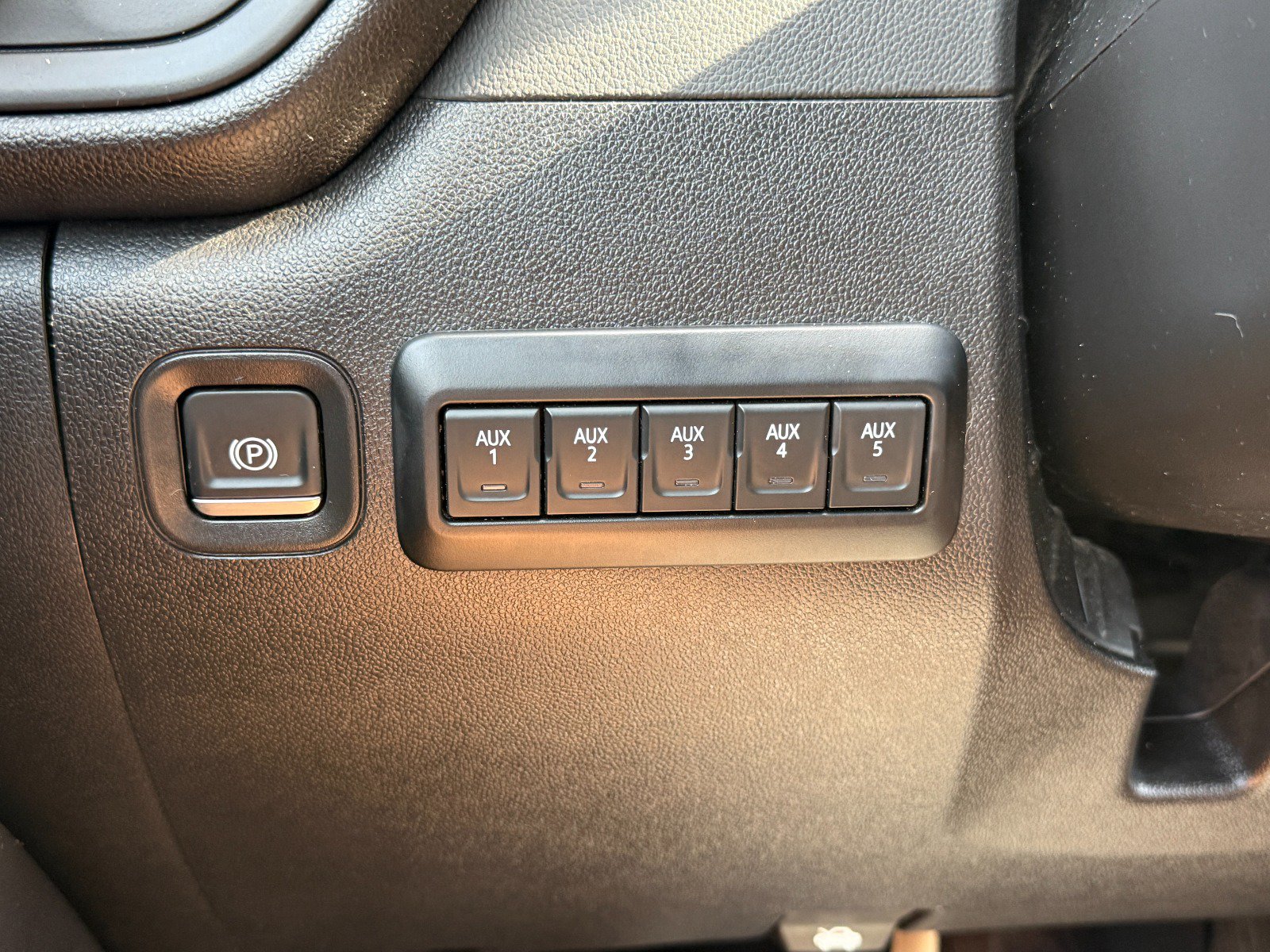 Used 2025 GMC Sierra 2500 Pro w/ Convenience Package AWD/4WD image 28