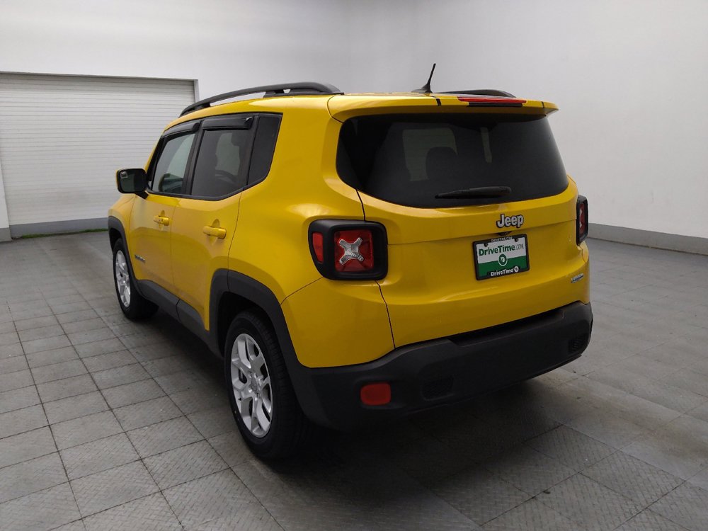 Used 2016 Jeep Renegade Latitude FWD image 5