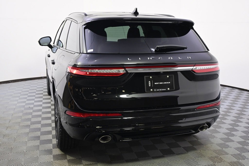 New 2026 Lincoln Corsair Reserve w/ Jet Appearance Package image 4
