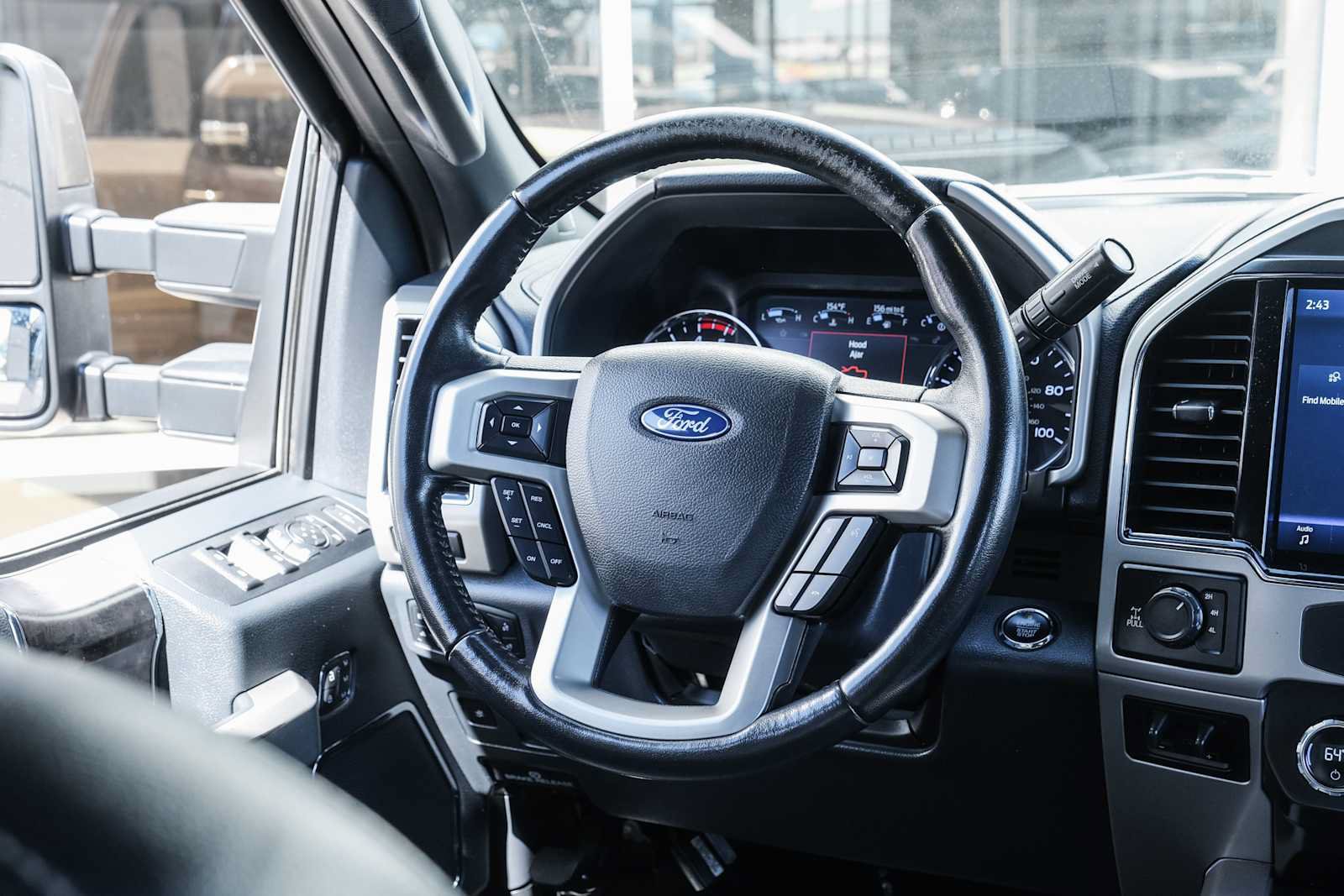 Used 2022 Ford F350 Lariat w/ Lariat Ultimate Package AWD/4WD image 24