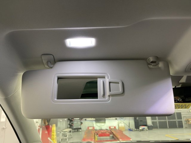 New 2025 Volkswagen Tiguan SE image 24