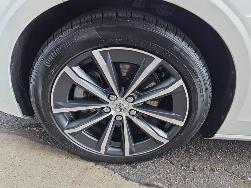 Used 2021 Volvo S60 T5 Momentum w/ Premium Package FWD image 31