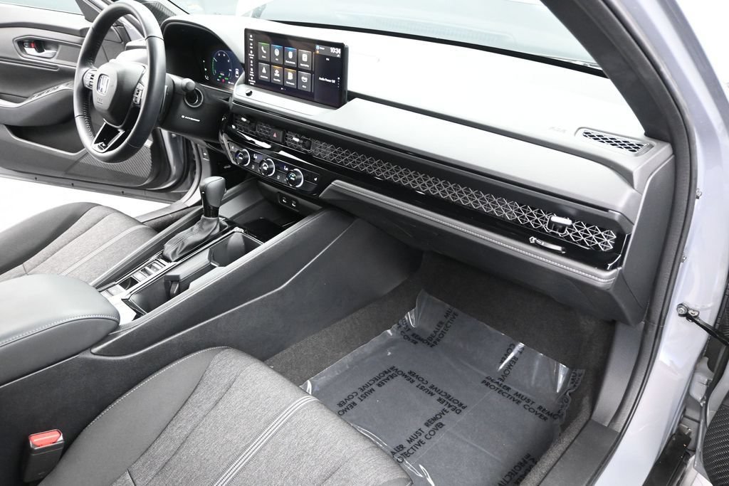Certified 2025 Honda Accord Sport image 28