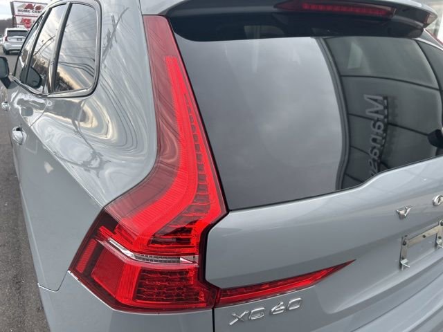 Certified 2025 Volvo XC60 B5 Plus image 10
