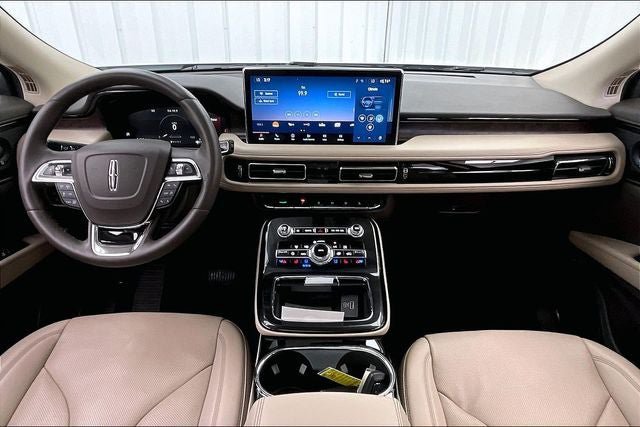 Used 2022 Lincoln Nautilus Reserve w/ Equipment Group 201A AWD/4WD image 15