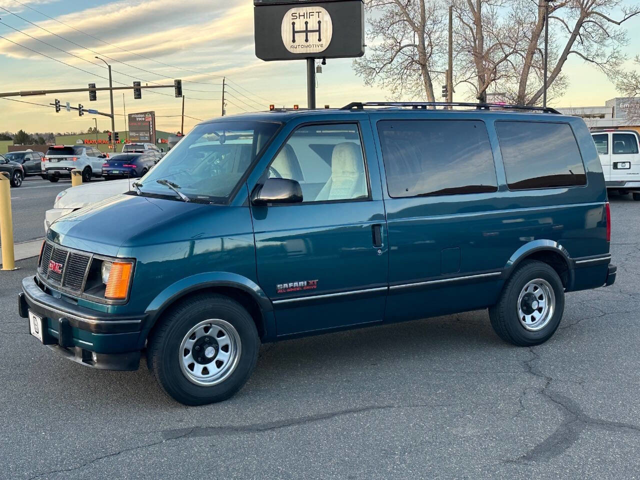 Used 1994 GMC Safari SLX AWD 3dr Extended Mini Van image 5