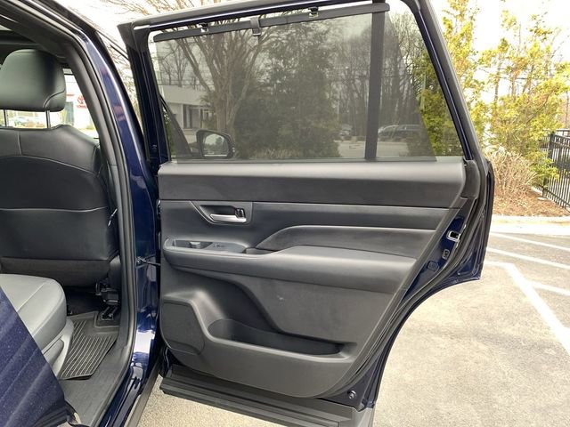 Used 2024 Toyota Grand Highlander AWD Hybrid image 11