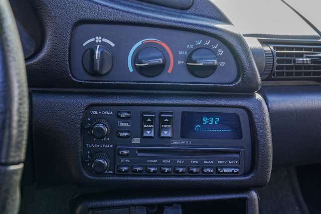 Used 1995 Chevrolet Camaro Z28 RWD image 57