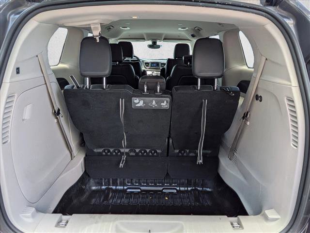 Used 2020 Chrysler Pacifica Touring-L FWD image 6