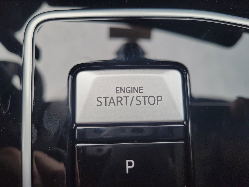 New 2025 Volkswagen Golf R Black Edition image 20