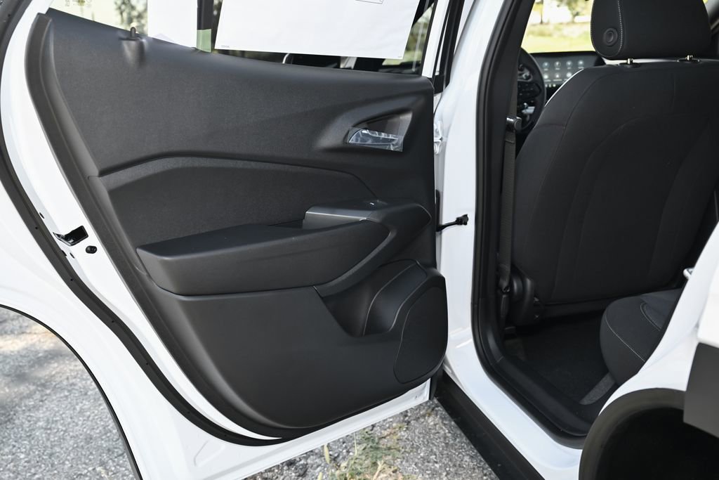 New 2026 Chevrolet Trax RS w/ Driver Confidence Package FWD image 30