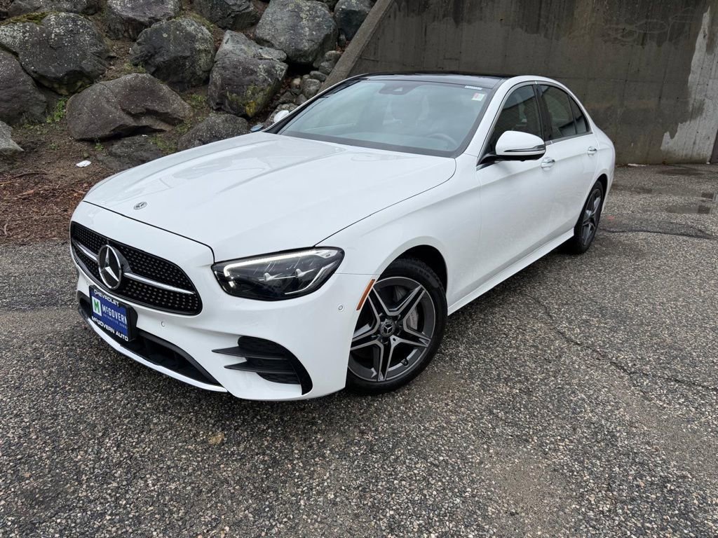 Used 2023 Mercedes-Benz E 350 4MATIC Sedan image 2