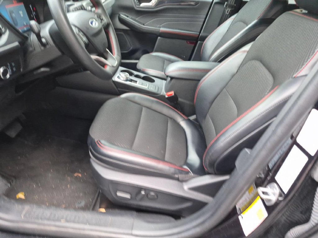 Used 2025 Ford Escape ST-Line FWD image 23