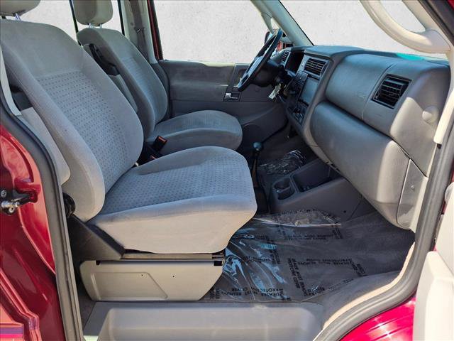 Used 2001 Volkswagen Eurovan FWD image 22
