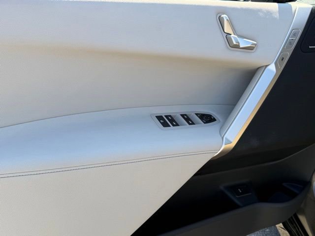 New 2026 BMW iX xDrive45 image 15