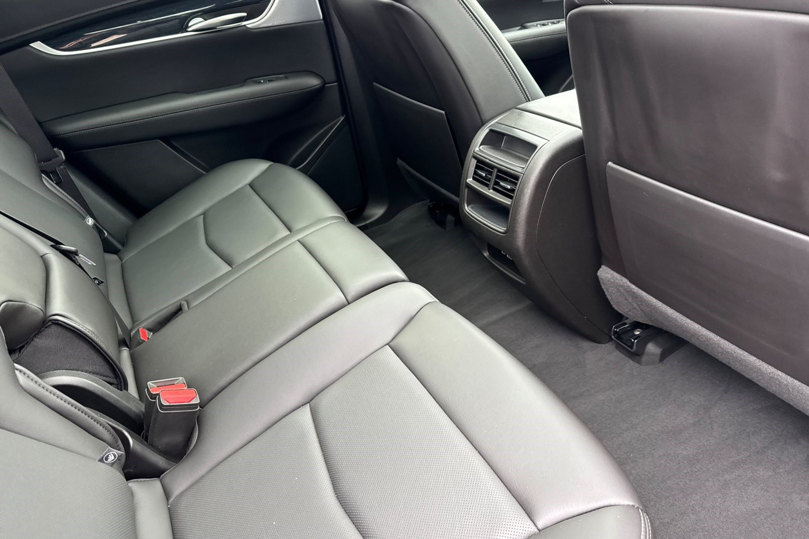 Used 2024 Cadillac XT5 Premium Luxury FWD image 35