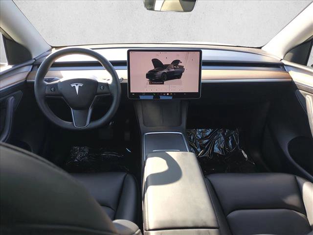 Used 2024 Tesla Model Y Long Range AWD/4WD image 19