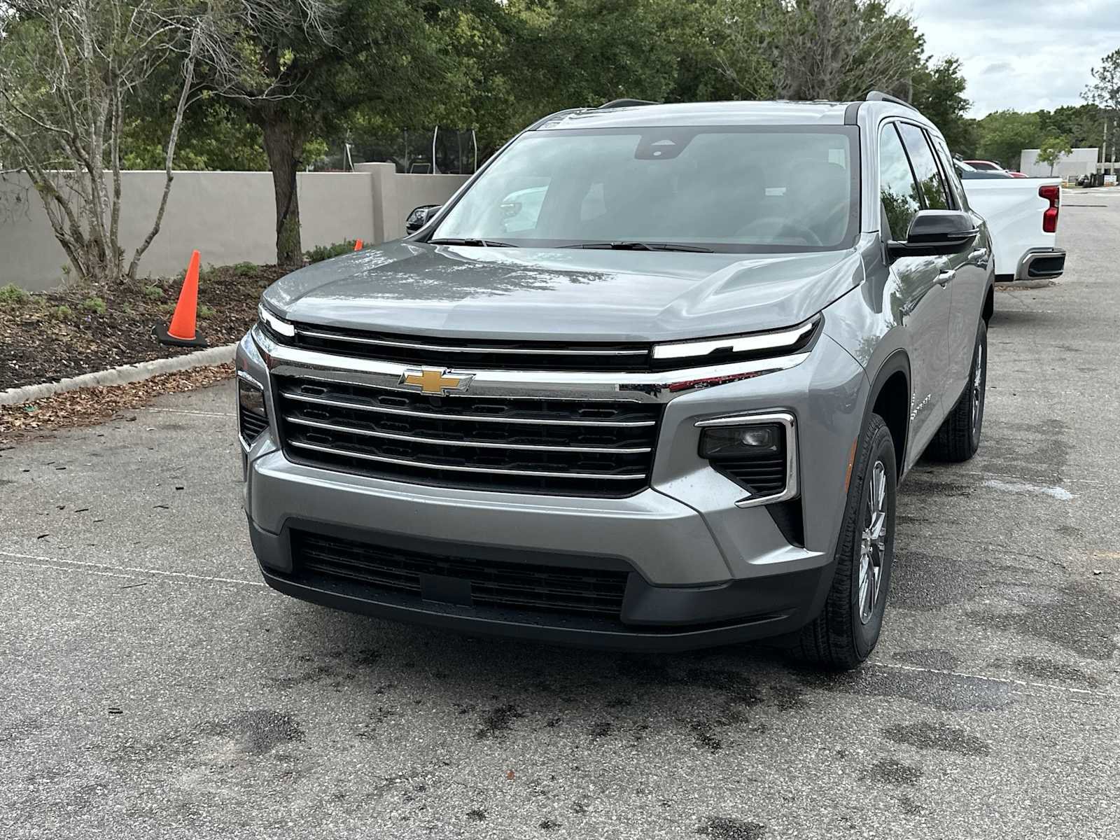 New 2026 Chevrolet Traverse LT image 1