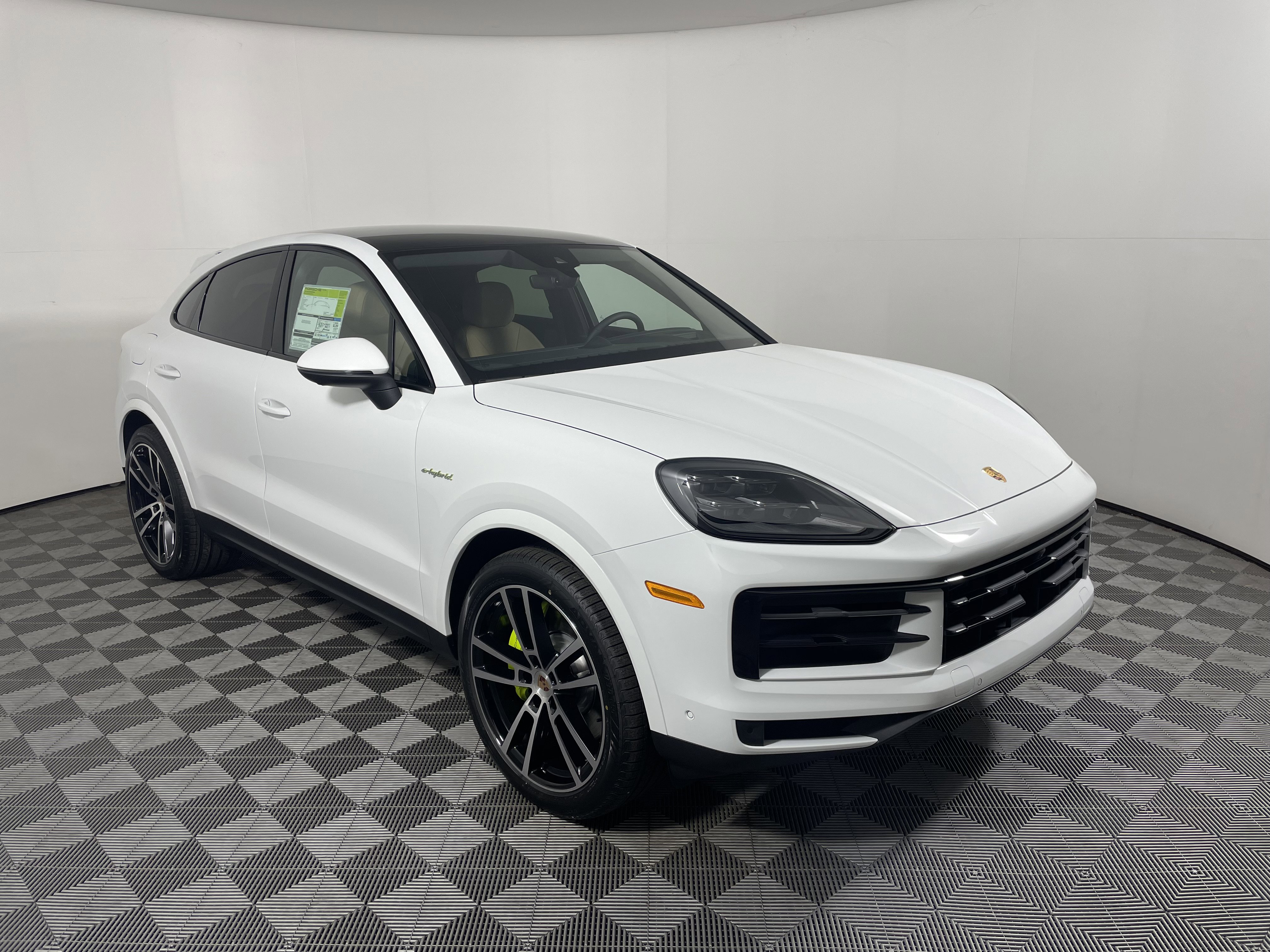 New 2026 Porsche Cayenne E-Hybrid image 9