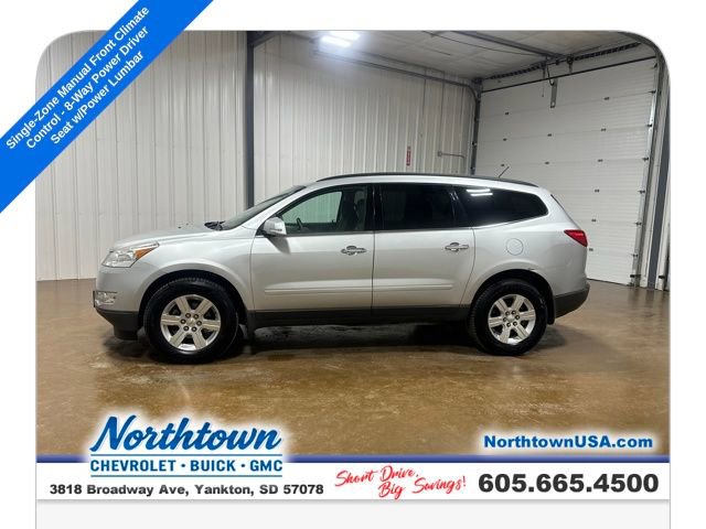 Used 2012 Chevrolet Traverse LT image 2