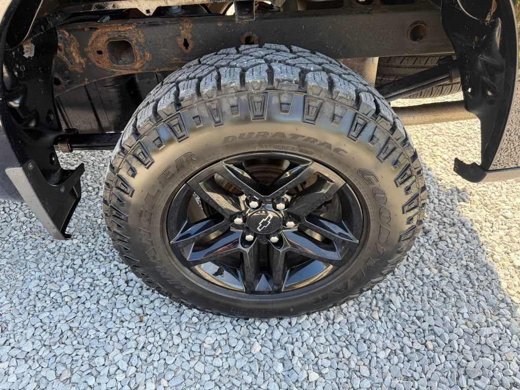 Used 2019 Chevrolet Silverado 1500 Custom Trail Boss AWD/4WD image 27