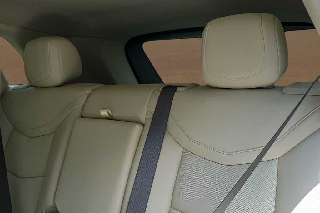 New 2026 Cadillac XT5 Premium Luxury w/ Driver Assist Package FWD image 22