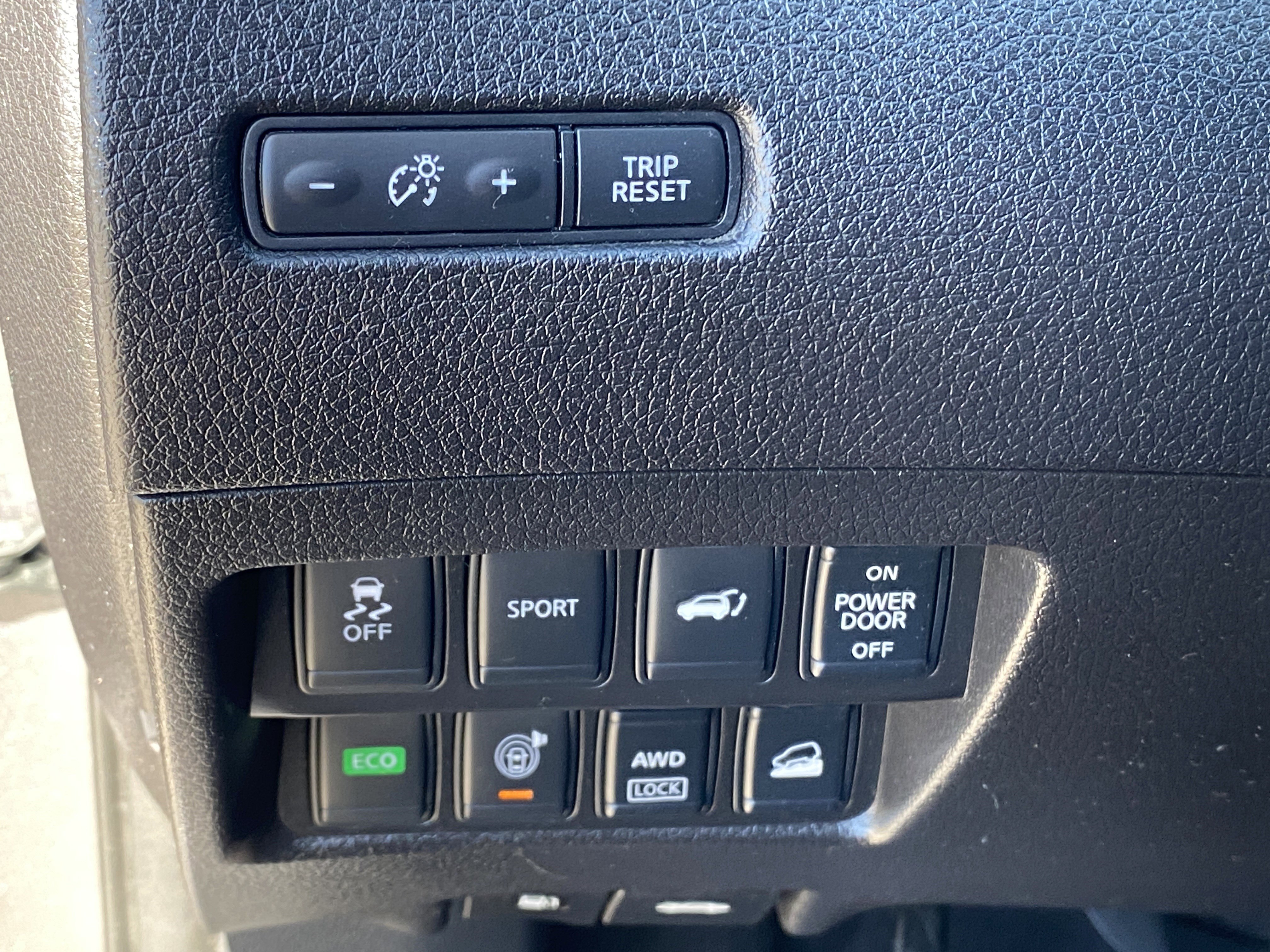 Used 2015 Nissan Rogue SL w/ SL Premium Package AWD/4WD image 14