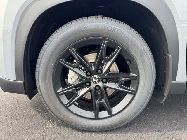 New 2026 Toyota Grand Highlander AWD Hybrid image 13