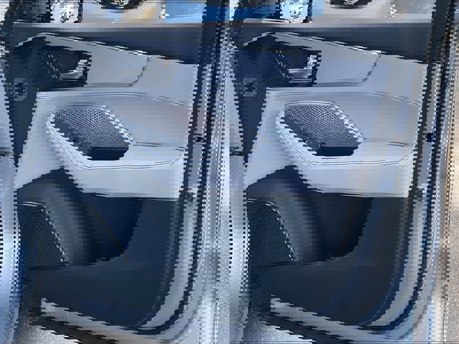 Used 2023 Acura MDX SH-AWD w/ Technology Package image 25