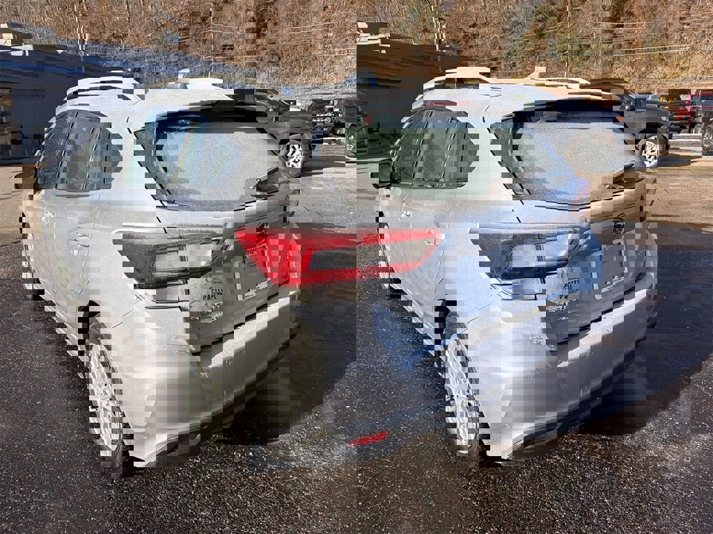 Used 2018 Subaru Impreza 2.0i Premium w/ Eyesight & BSD & Rcta image 5